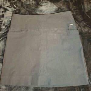 Elegant Black Midi skort